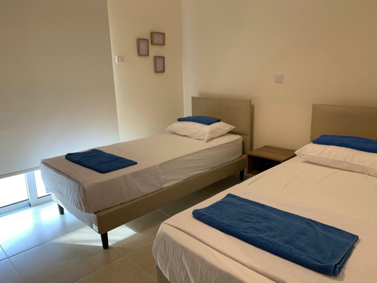 Mythical Sands New Luxury Apartment Paralimni Exteriör bild