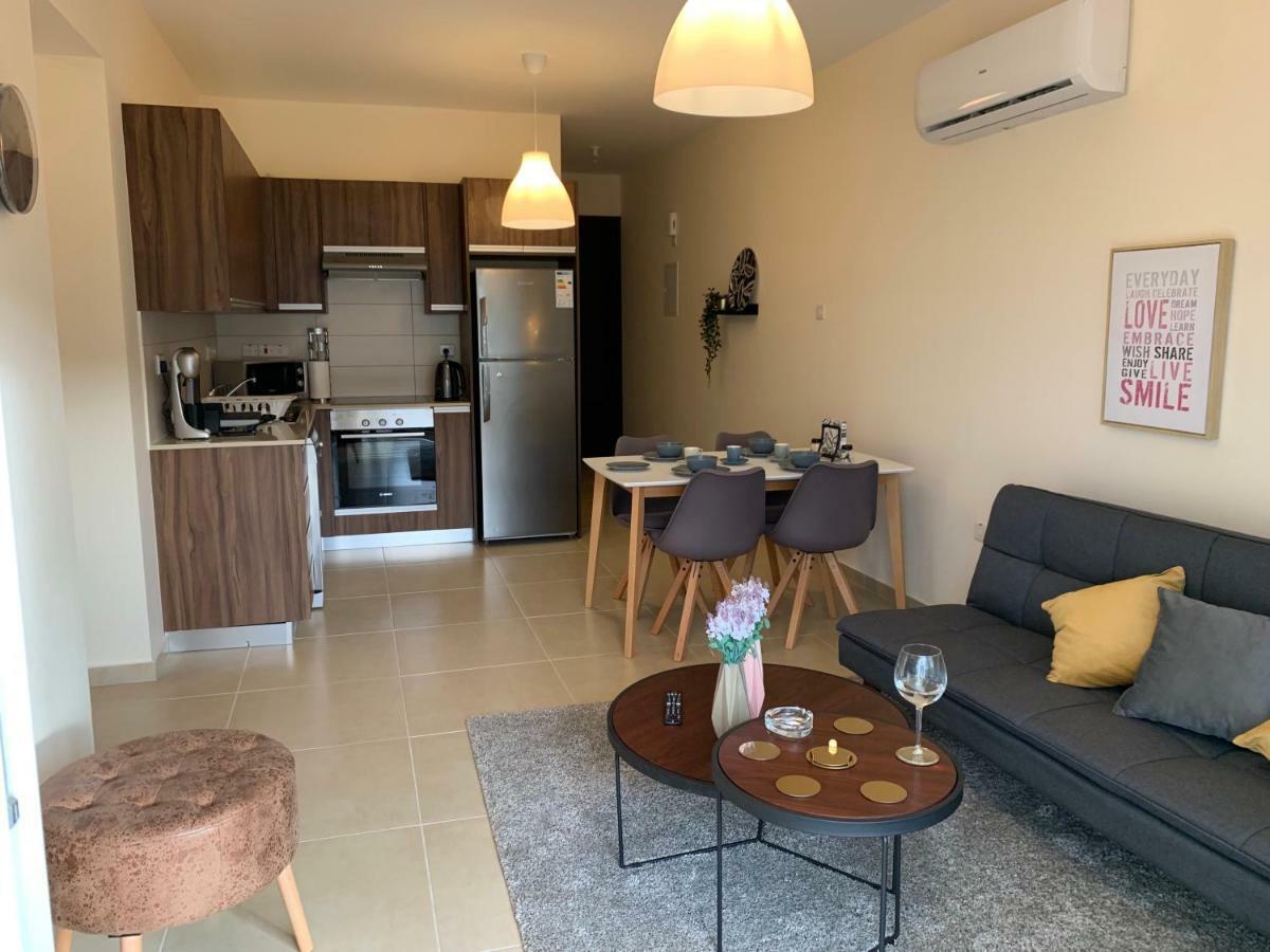 Mythical Sands New Luxury Apartment Paralimni Exteriör bild